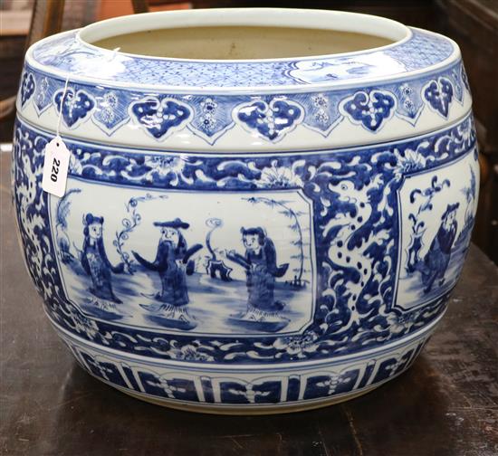 A Chinese blue and white fish bowl height 36cm